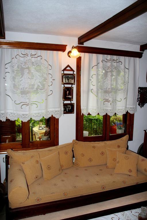 Katoikia Me Ta Pitharia Villa Prínos Dış mekan fotoğraf